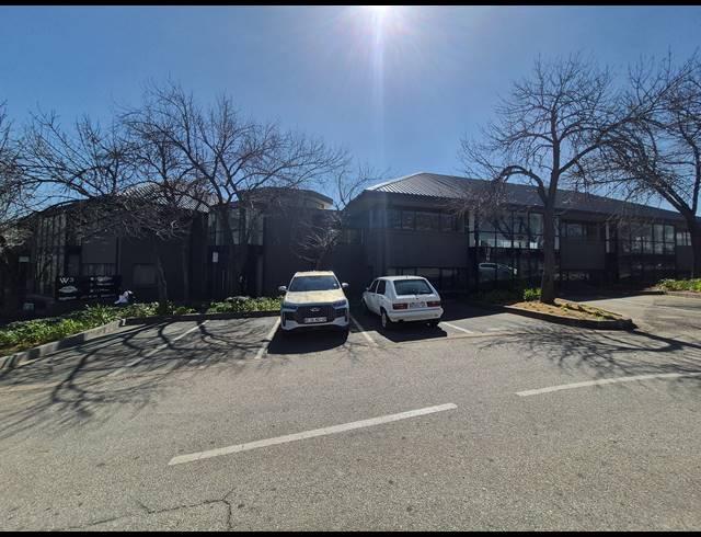 333M² OFFICE TO LET IN WOODMEAD